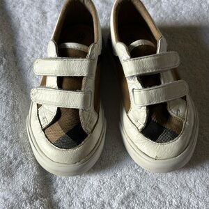 Burberry shoes